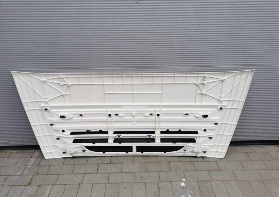 ATRAPA MASKA DAF LF E6. LIFT 82525517 - Capota para Camión: foto 4 ATRAPA MASKA DAF LF E6. LIFT 82525517 - Capota para Camión: foto 4