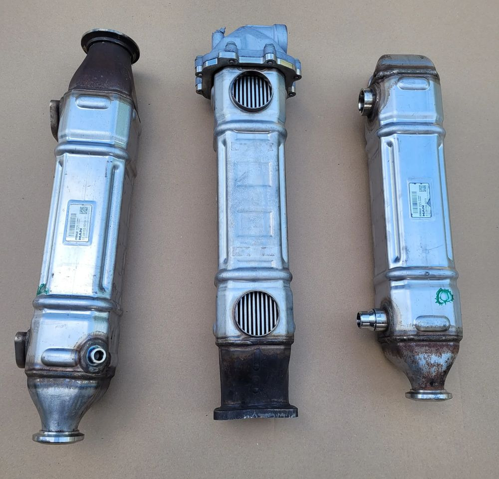 CHŁODNICA EGR MAN TGX TGS TGM ORYGINAŁ 51.08152-5013 , 51.08152-5011 CHWALIM116 - Enfriador EGR para Camión: foto 4 CHŁODNICA EGR MAN TGX TGS TGM ORYGINAŁ 51.08152-5013 , 51.08152-5011 CHWALIM116 - Enfriador EGR para Camión: foto 4