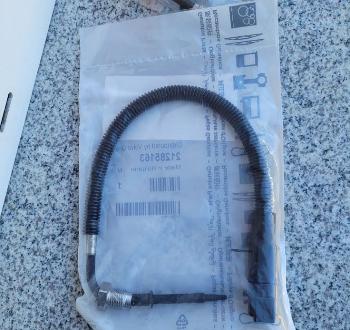 CZUJNIK TEMPERATURY VOLVO FH NOWY ORYGINAŁ OM 21285163 - Sensor para Camión: foto 1 CZUJNIK TEMPERATURY VOLVO FH NOWY ORYGINAŁ OM 21285163 - Sensor para Camión: foto 1