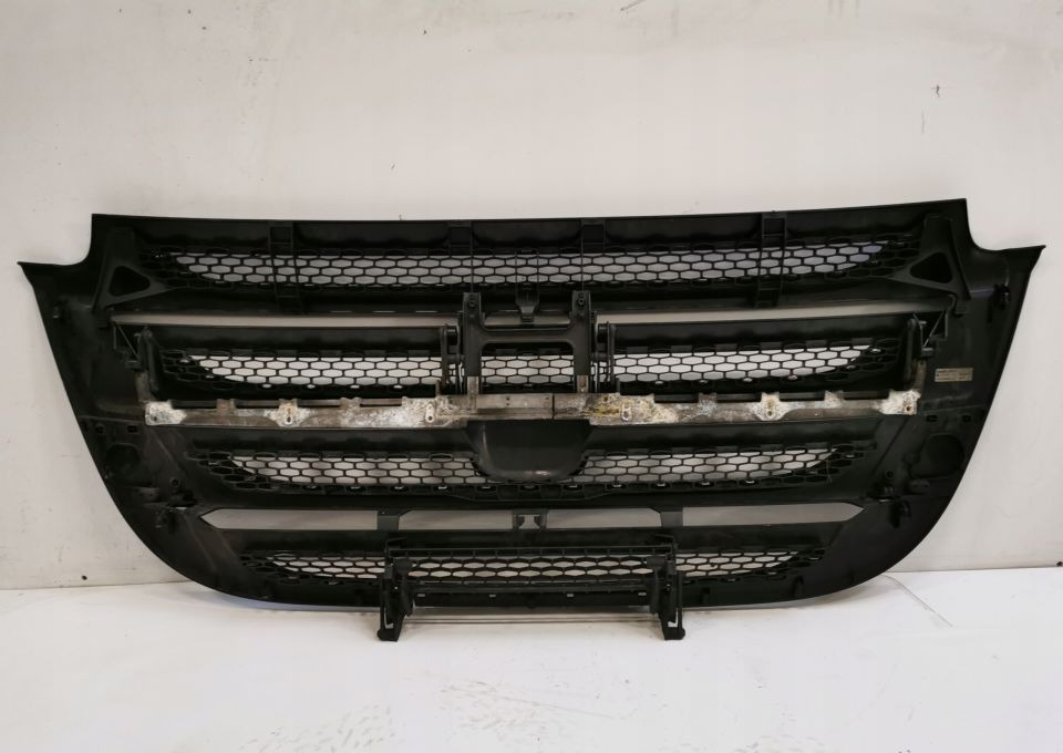 GRILL ATRAPA DAF XF 106 lift ORYGINAŁ 2048272 - Parrilla para Camión: foto 5 GRILL ATRAPA DAF XF 106 lift ORYGINAŁ 2048272 - Parrilla para Camión: foto 5