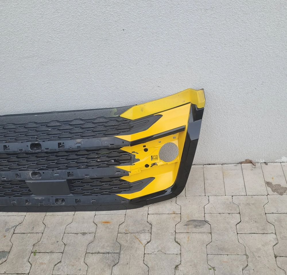 GRILL DAF XG ORYGINAŁ USZKODZONA 2311439 CHWALIM116 - Parrilla para Camión: foto 2 GRILL DAF XG ORYGINAŁ USZKODZONA 2311439 CHWALIM116 - Parrilla para Camión: foto 2