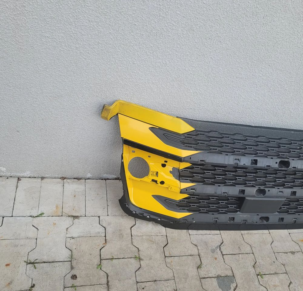 GRILL DAF XG ORYGINAŁ USZKODZONA 2311439 CHWALIM116 - Parrilla para Camión: foto 3 GRILL DAF XG ORYGINAŁ USZKODZONA 2311439 CHWALIM116 - Parrilla para Camión: foto 3