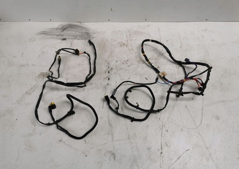 INSTALACJA ZDERZAKA VOLVO FL EURO 6 - Cables/ Alambres para Camión: foto 1 INSTALACJA ZDERZAKA VOLVO FL EURO 6 - Cables/ Alambres para Camión: foto 1