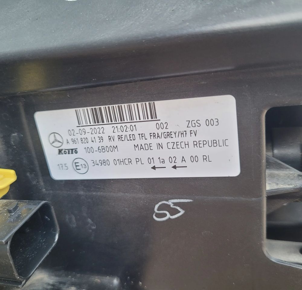 LAMPA PRAWA MERCEDES ACTROS MP5 ORYGINAŁ A9618204139 CHWALIM116 - Luz/ Iluminación para Camión: foto 3 LAMPA PRAWA MERCEDES ACTROS MP5 ORYGINAŁ A9618204139 CHWALIM116 - Luz/ Iluminación para Camión: foto 3