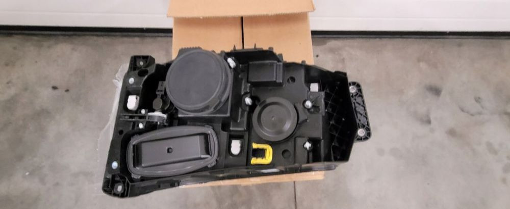 LAMPA RENAULT RANGE T NOWY ORYGINAŁ LEWA - Faro delantero para Camión: foto 2 LAMPA RENAULT RANGE T NOWY ORYGINAŁ LEWA - Faro delantero para Camión: foto 2