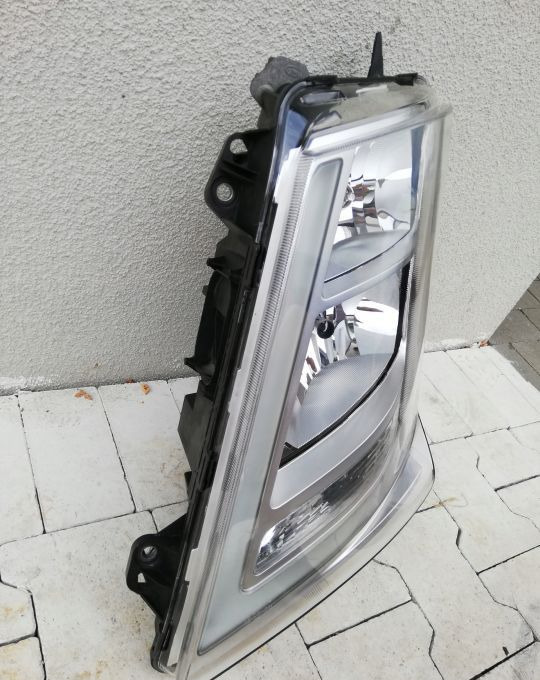 LAMPA VOLVO FH4 FH 4 FM LH ORYGINAŁ - Faro delantero para Camión: foto 2 LAMPA VOLVO FH4 FH 4 FM LH ORYGINAŁ - Faro delantero para Camión: foto 2