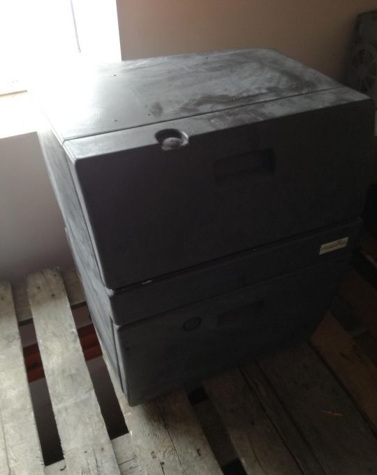 LODÓWKA AUTOBUS KAMPER AGREGATOWA - Carrocería y exterior para Autocaravana: foto 1 LODÓWKA AUTOBUS KAMPER AGREGATOWA - Carrocería y exterior para Autocaravana: foto 1