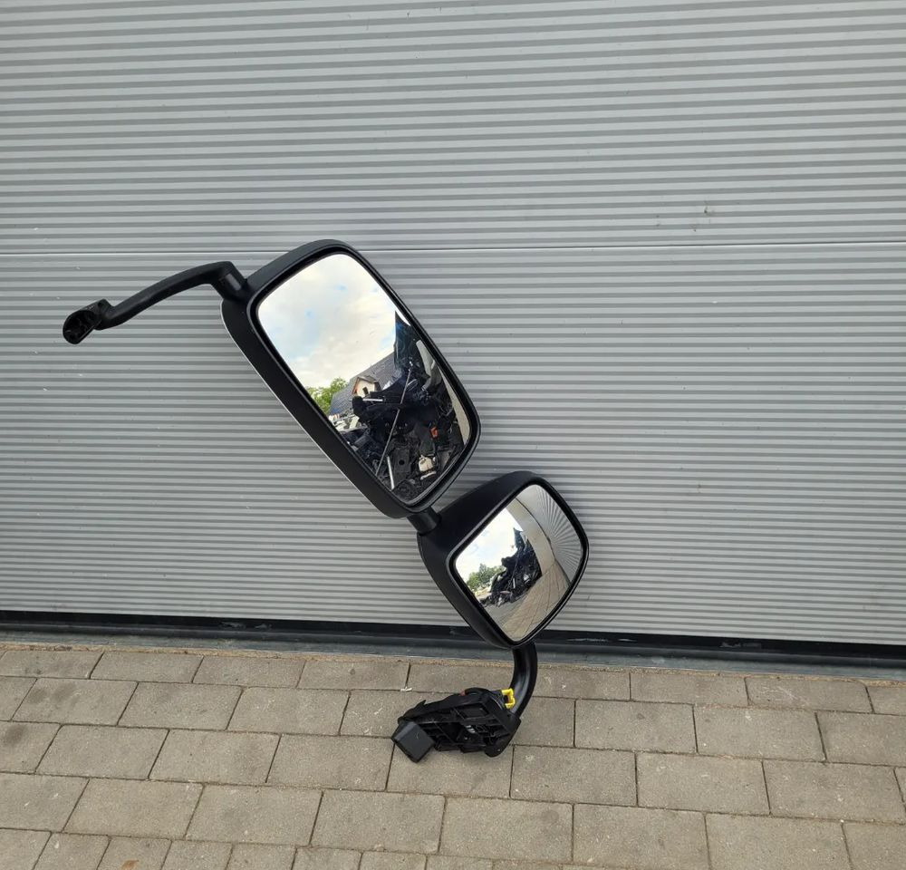 LUSTERKO DAF XF 106 PRAWE ORYGINAL - Espejo retrovisor para Camión: foto 1 LUSTERKO DAF XF 106 PRAWE ORYGINAL - Espejo retrovisor para Camión: foto 1