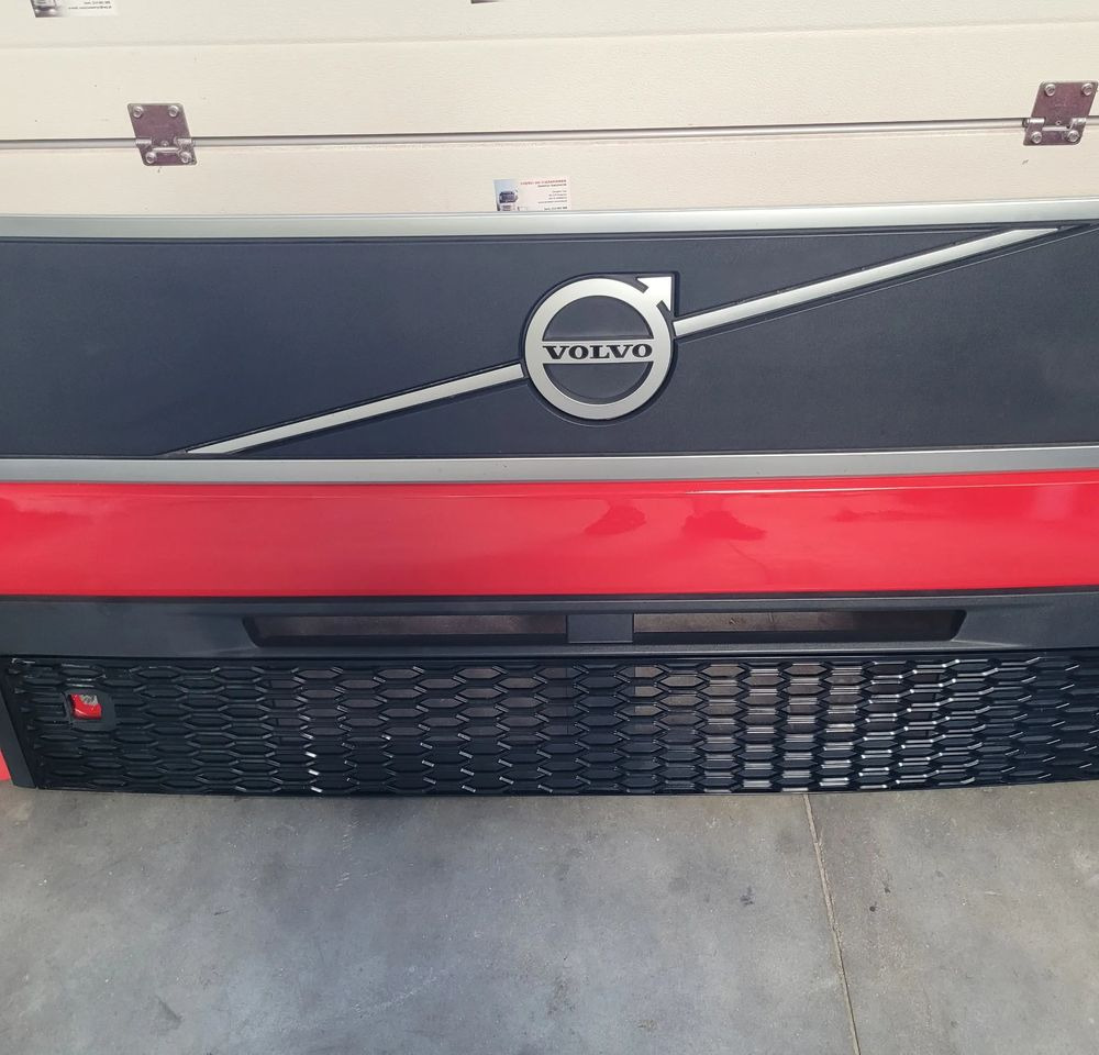 MASKA ATRAPA VOLVO FH5 FH4 LIFT ALU NM.ORYGINAŁ CHWALIM116 - Capota para Camión: foto 4 MASKA ATRAPA VOLVO FH5 FH4 LIFT ALU NM.ORYGINAŁ CHWALIM116 - Capota para Camión: foto 4