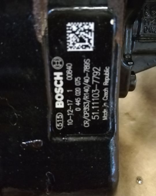 POMPA WTRYSKOWA PALIWA MAN TGX tgs 51.11103-7792 - Bomba de combustible para Camión: foto 2 POMPA WTRYSKOWA PALIWA MAN TGX tgs 51.11103-7792 - Bomba de combustible para Camión: foto 2