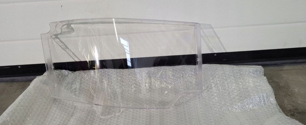 SZKLO KLOSZ LAMPY RENAULT RANGE T GAMA PRAWY - Faro delantero para Camión: foto 1 SZKLO KLOSZ LAMPY RENAULT RANGE T GAMA PRAWY - Faro delantero para Camión: foto 1