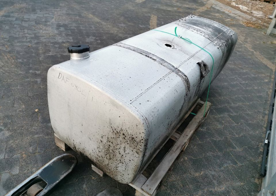 ZBIORNIK PALIWA DAF XF CF E6 690L 1945569 - Depósito de combustible para Camión: foto 2 ZBIORNIK PALIWA DAF XF CF E6 690L 1945569 - Depósito de combustible para Camión: foto 2