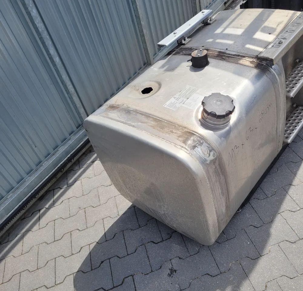 ZBIORNIK PALIWA MAN 81.12201-6412 410L 113X63X68CM - Procesamiento de combustible para Camión: foto 2 ZBIORNIK PALIWA MAN 81.12201-6412 410L 113X63X68CM - Procesamiento de combustible para Camión: foto 2