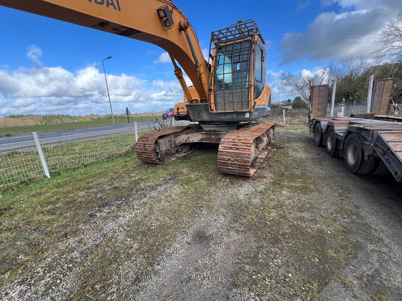 HYUNDAI ROBEX180L0-9 - Excavadora de cadenas: foto 3 HYUNDAI ROBEX180L0-9 - Excavadora de cadenas: foto 3