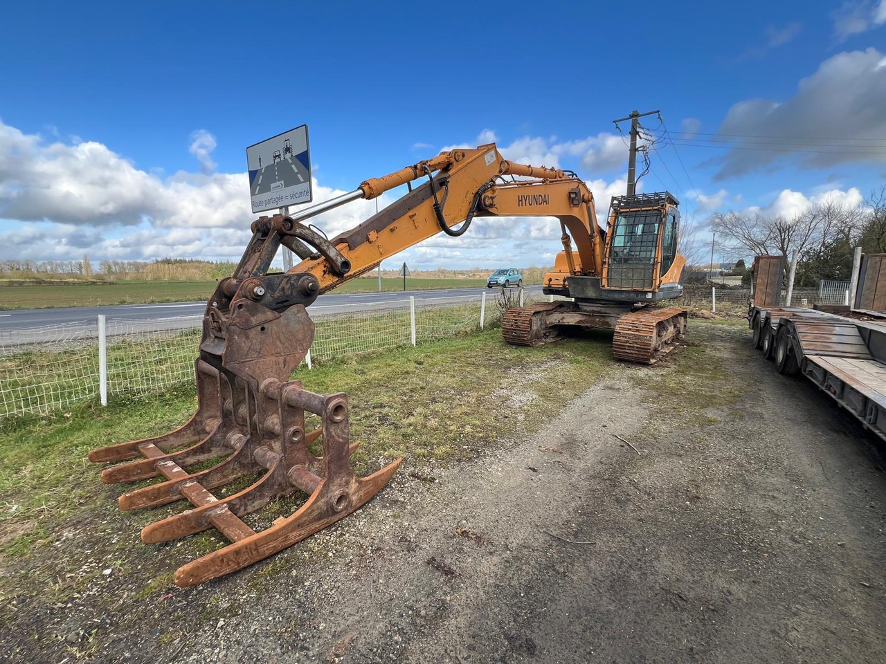 HYUNDAI ROBEX180L0-9 - Excavadora de cadenas: foto 1 HYUNDAI ROBEX180L0-9 - Excavadora de cadenas: foto 1