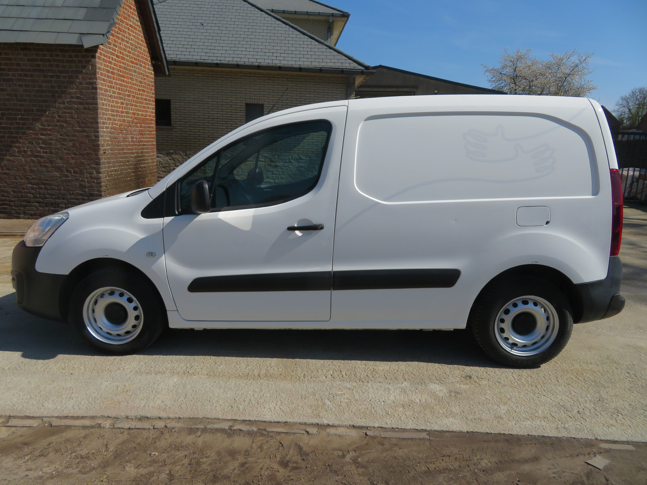 CITROËN Berlingo 1.6 BlueHDi CLUB - Furgoneta pequeña: foto 4 CITROËN Berlingo 1.6 BlueHDi CLUB - Furgoneta pequeña: foto 4