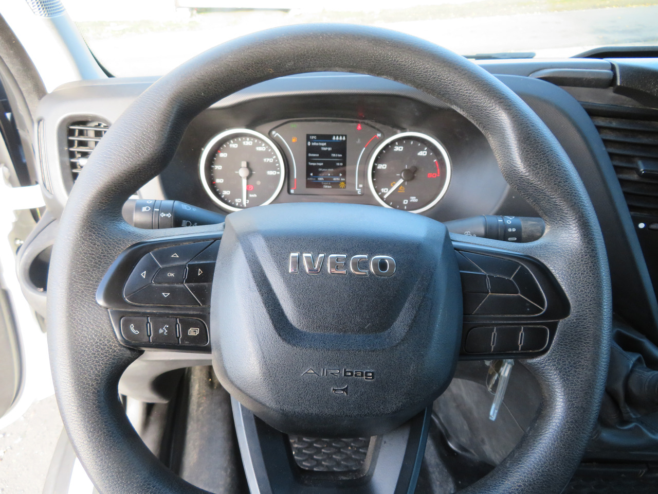 Furgoneta basculante, Furgoneta combi Iveco Daily 35C16 3.0: foto 15 Furgoneta basculante, Furgoneta combi Iveco Daily 35C16 3.0: foto 15