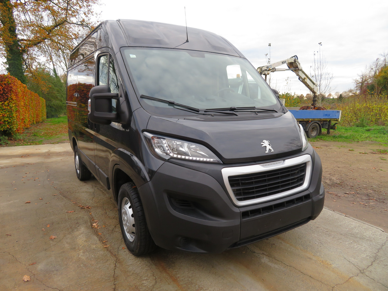 Peugeot Boxer 2.2 BlueHDI L1H2 premium - Furgoneta pequeña: foto 1 Peugeot Boxer 2.2 BlueHDI L1H2 premium - Furgoneta pequeña: foto 1