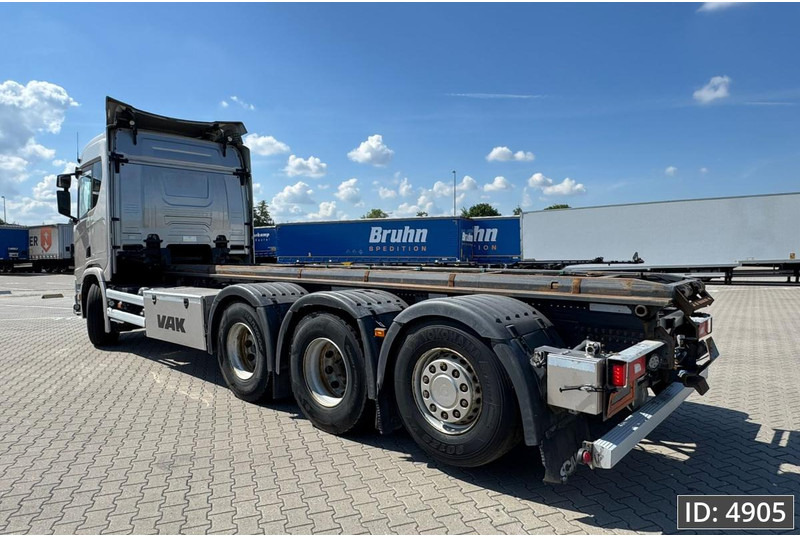 Scania R540 Topline, Euro 6, / 8x4 / Lift axle / frame 7.4 m - Camión chasis: foto 2 Scania R540 Topline, Euro 6, / 8x4 / Lift axle / frame 7.4 m - Camión chasis: foto 2