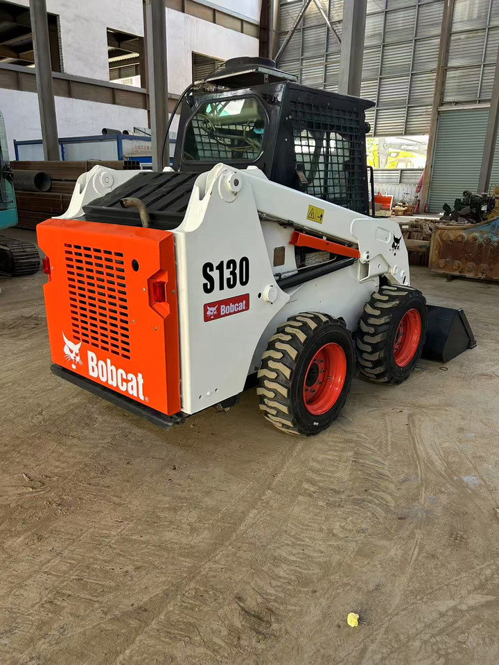 Leasing de BOBCAT Skid Steer Loader S130 BOBCAT Skid Steer Loader S130: foto 8