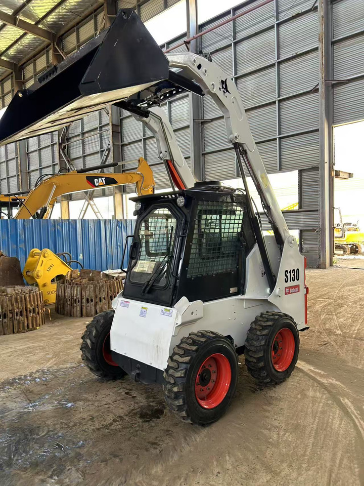 Leasing de BOBCAT Skid Steer Loader S130 BOBCAT Skid Steer Loader S130: foto 7