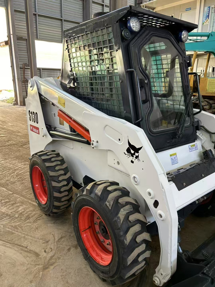 Leasing de BOBCAT Skid Steer Loader S130 BOBCAT Skid Steer Loader S130: foto 12