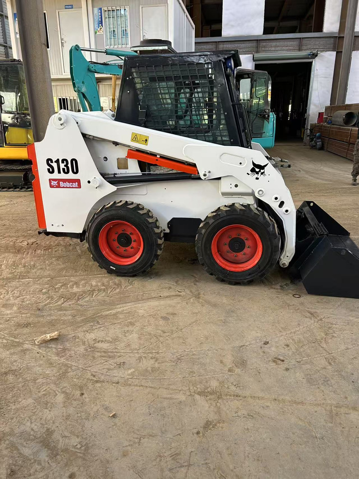 Leasing de BOBCAT Skid Steer Loader S130 BOBCAT Skid Steer Loader S130: foto 9