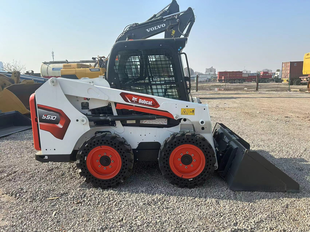 BOBCAT Skid Steer Loader S510 - Minicargadora: foto 1 BOBCAT Skid Steer Loader S510 - Minicargadora: foto 1