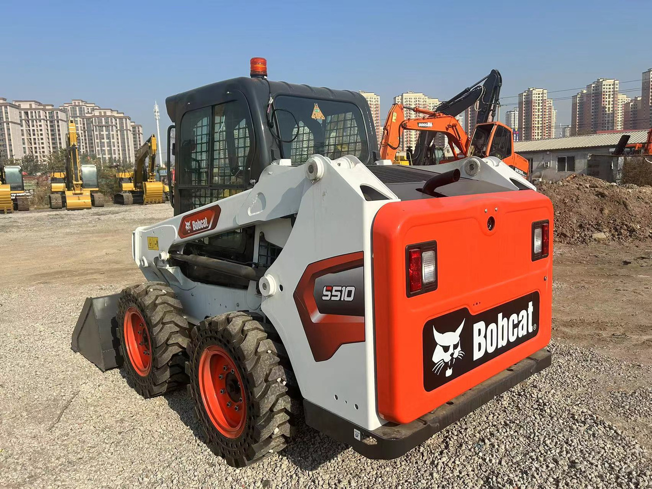 BOBCAT Skid Steer Loader S510 - Minicargadora: foto 4 BOBCAT Skid Steer Loader S510 - Minicargadora: foto 4