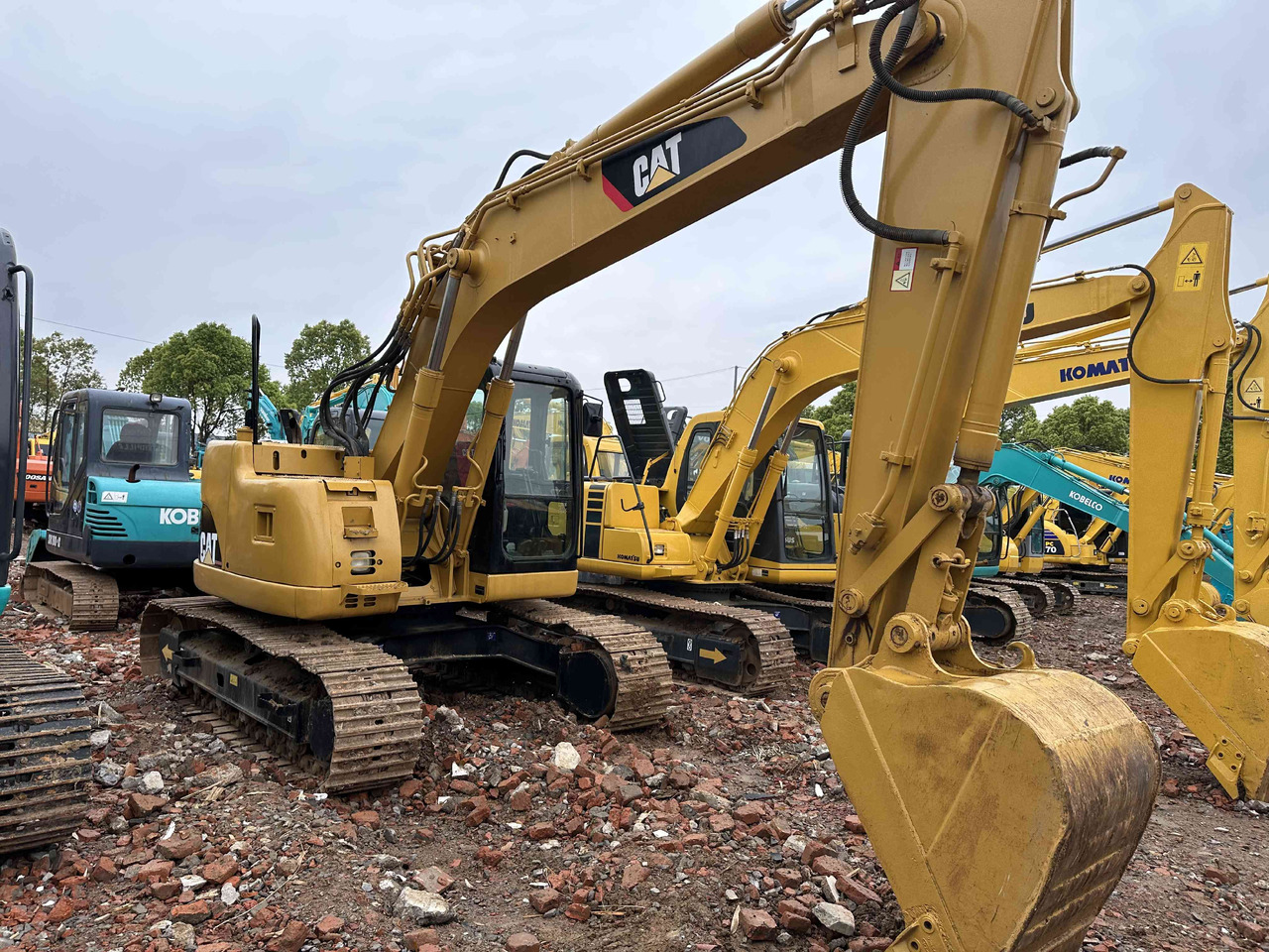 CATERPILLAR 313C Wheel Excavator Click for Discount - Excavadora de ruedas: foto 1 CATERPILLAR 313C Wheel Excavator Click for Discount - Excavadora de ruedas: foto 1