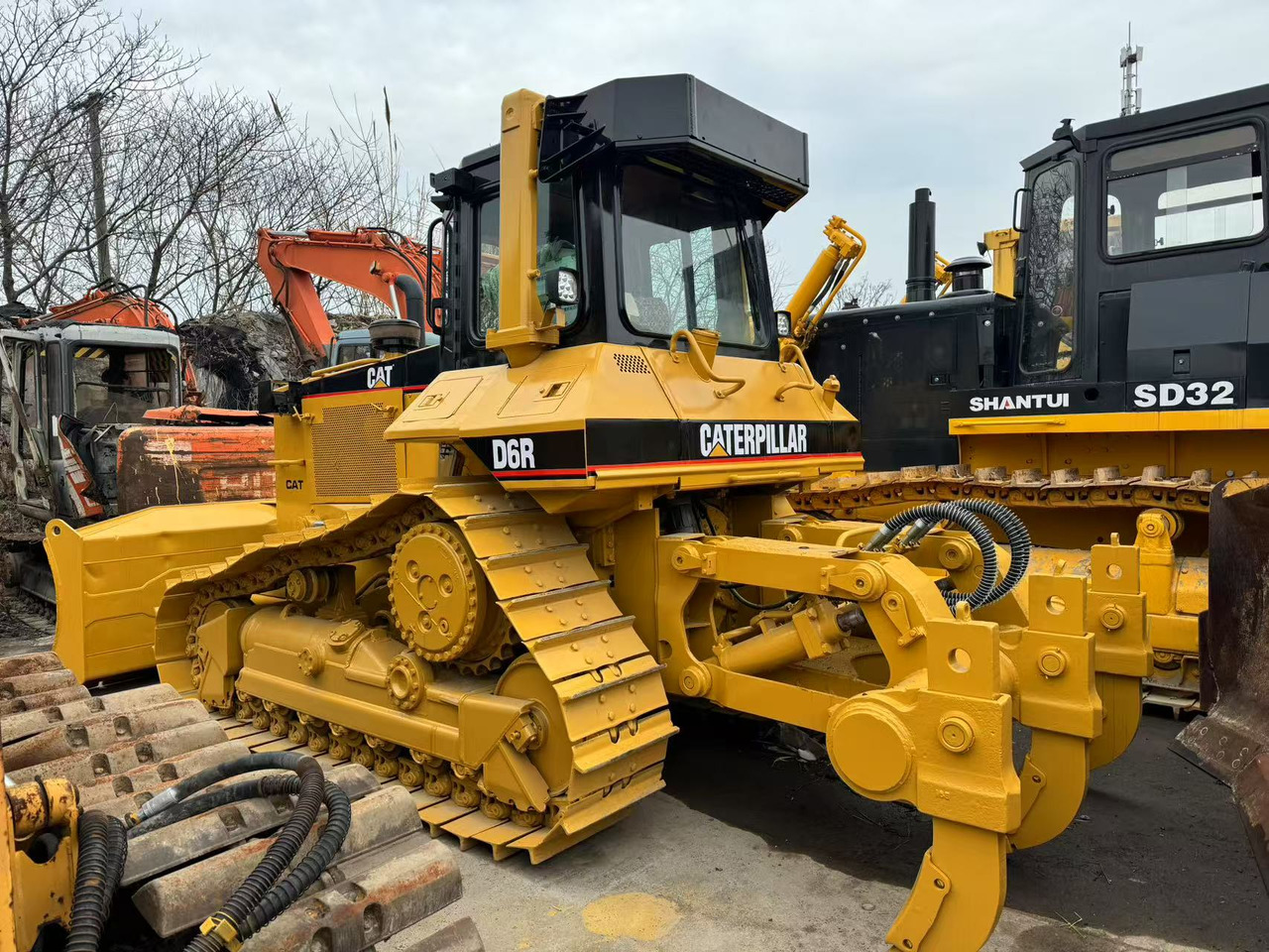 CATERPILLAR Bulldozer D6R Good Condition Click Here for Discount - Bulldozer: foto 3 CATERPILLAR Bulldozer D6R Good Condition Click Here for Discount - Bulldozer: foto 3