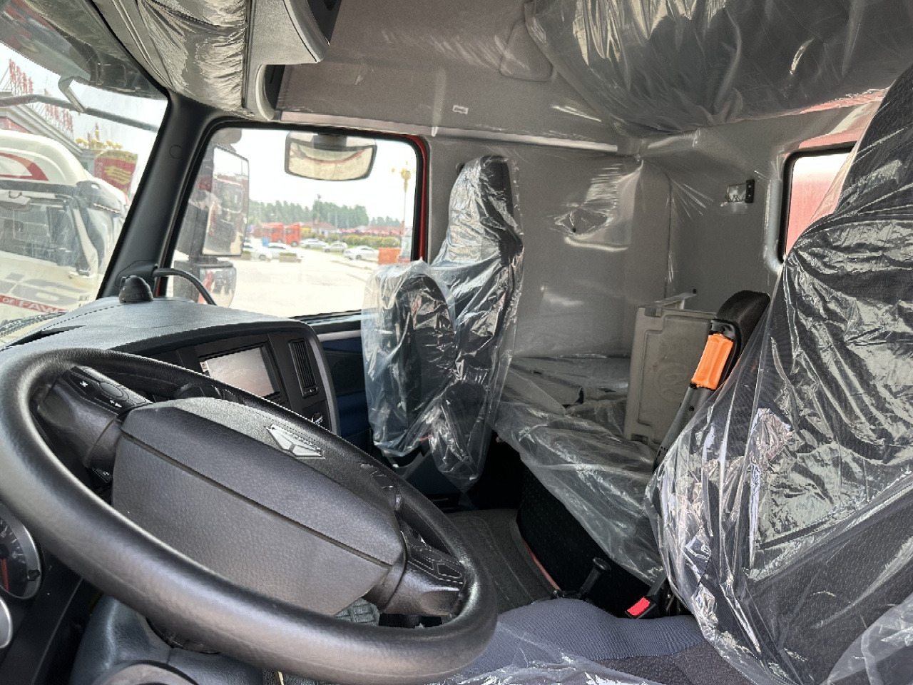 HOWO Truck Unit T7X Click Here for discount - Cabeza tractora: foto 5 HOWO Truck Unit T7X Click Here for discount - Cabeza tractora: foto 5