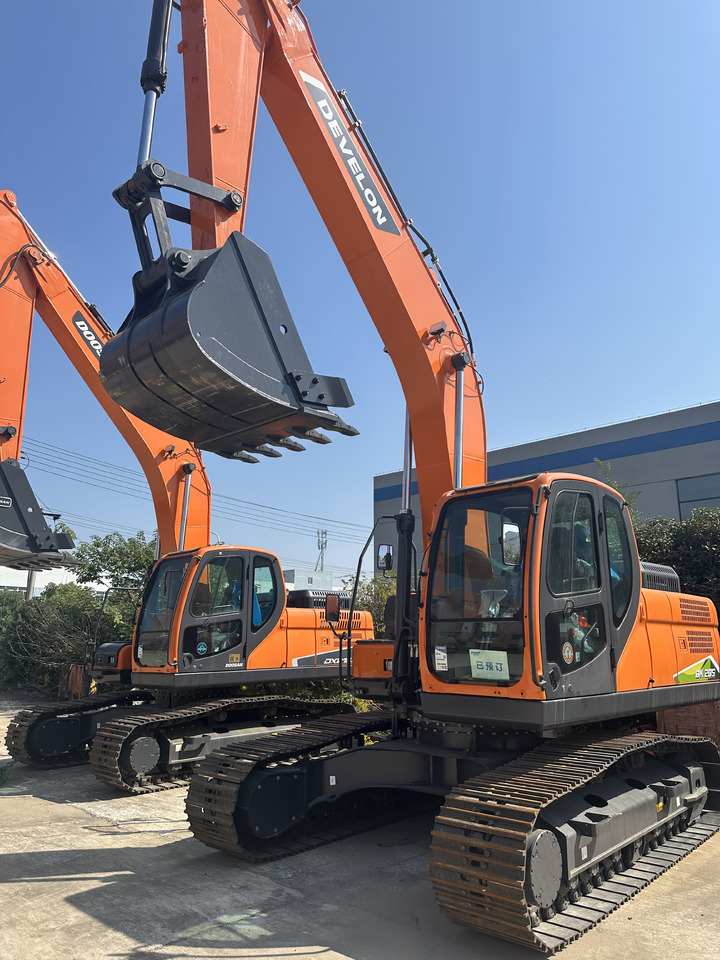 DOOSAN DX205 Crawler excavator Good condition - Excavadora de cadenas: foto 2 DOOSAN DX205 Crawler excavator Good condition - Excavadora de cadenas: foto 2