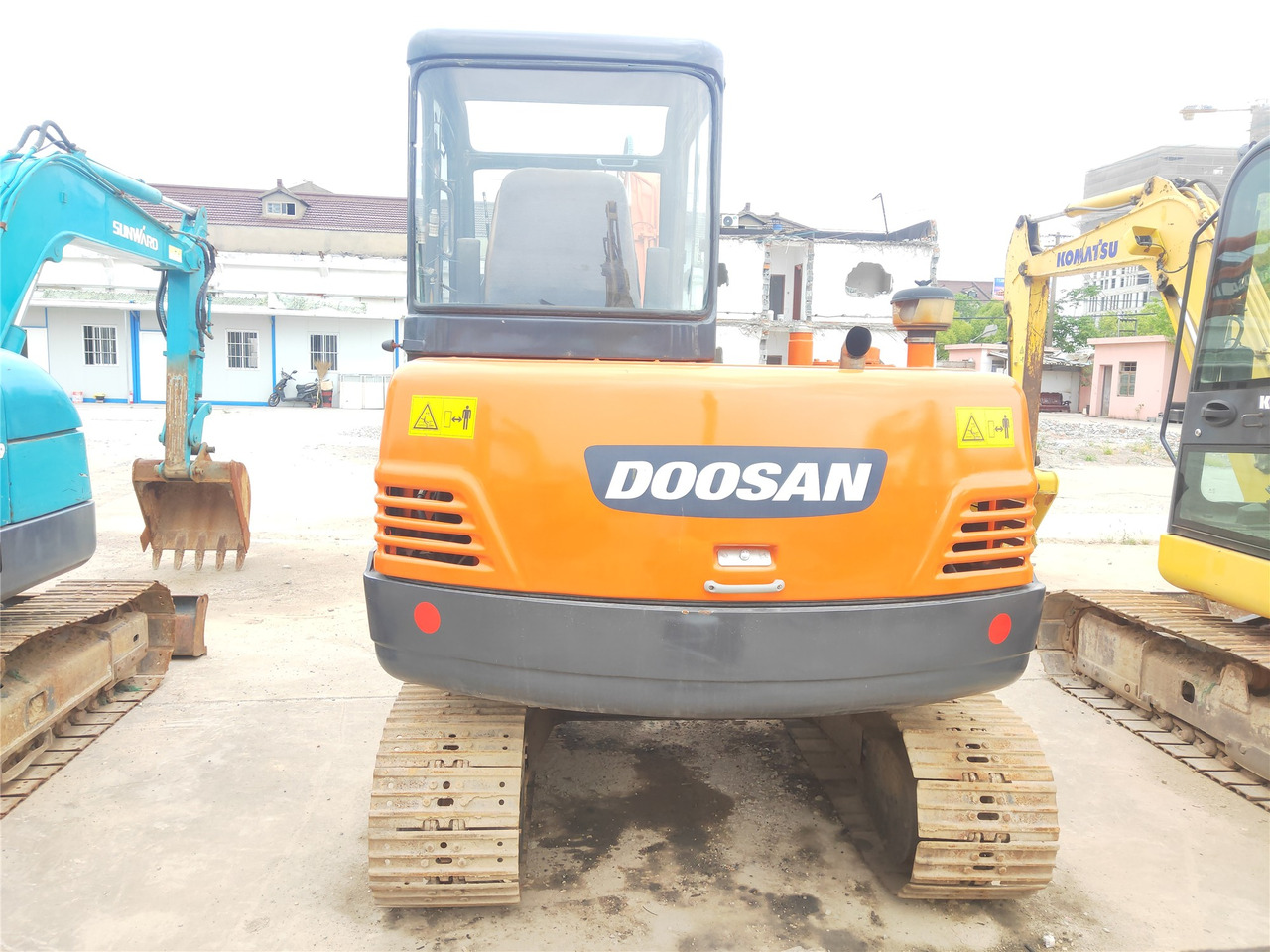 Excavadora de cadenas Doosan Crawler Excavator DH55 Good Condition Click for Discount: foto 9