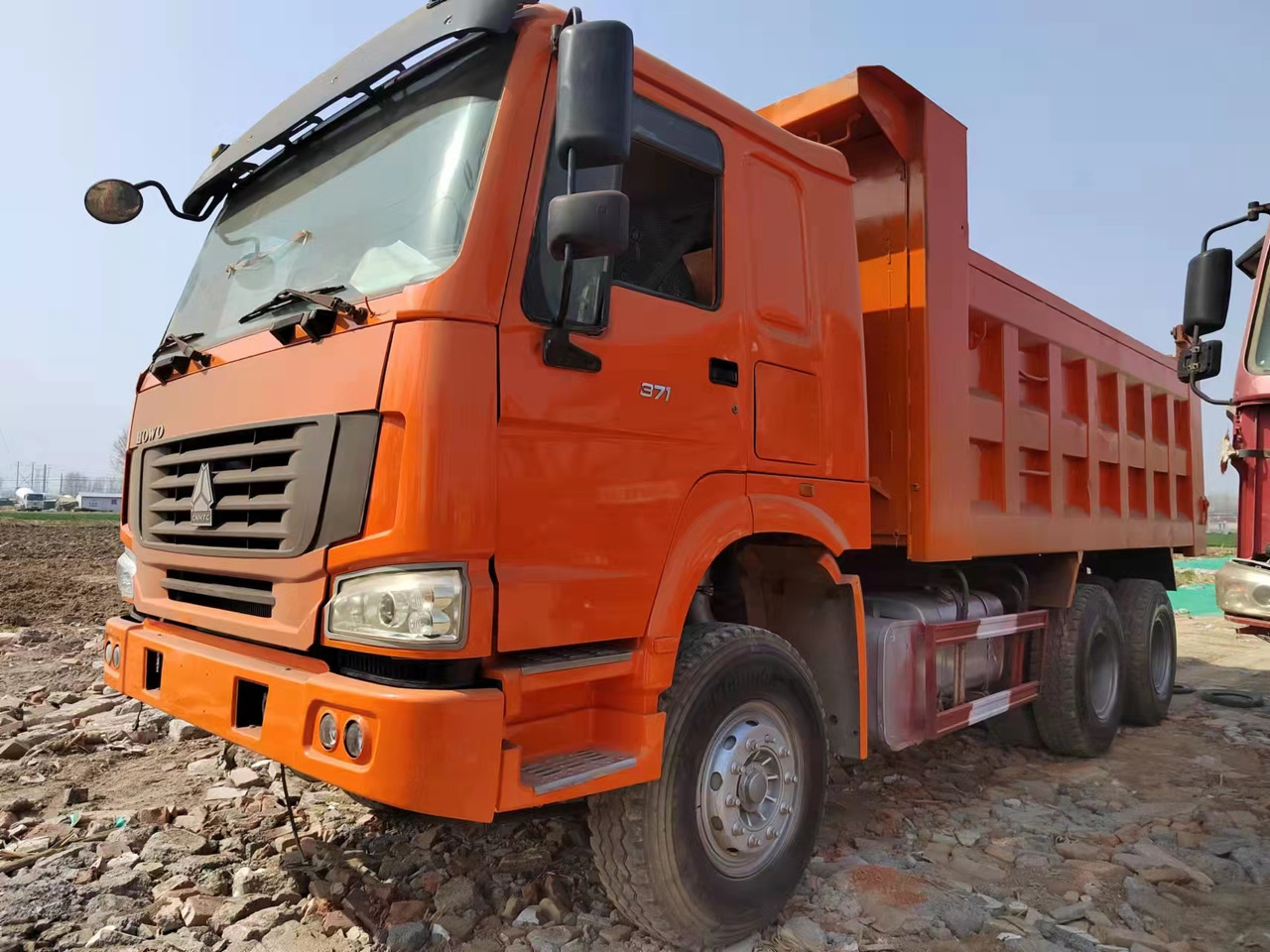 HOWO Dump Truck 6*4 371 Click Here for Discount - Camión volquete: foto 1 HOWO Dump Truck 6*4 371 Click Here for Discount - Camión volquete: foto 1
