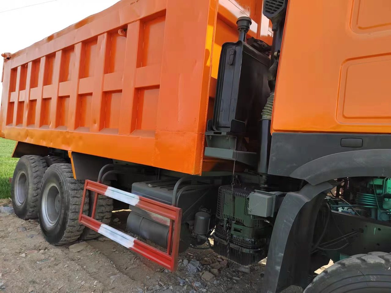 HOWO Dump Truck 6*4 371 Click Here for Discount - Camión volquete: foto 3 HOWO Dump Truck 6*4 371 Click Here for Discount - Camión volquete: foto 3