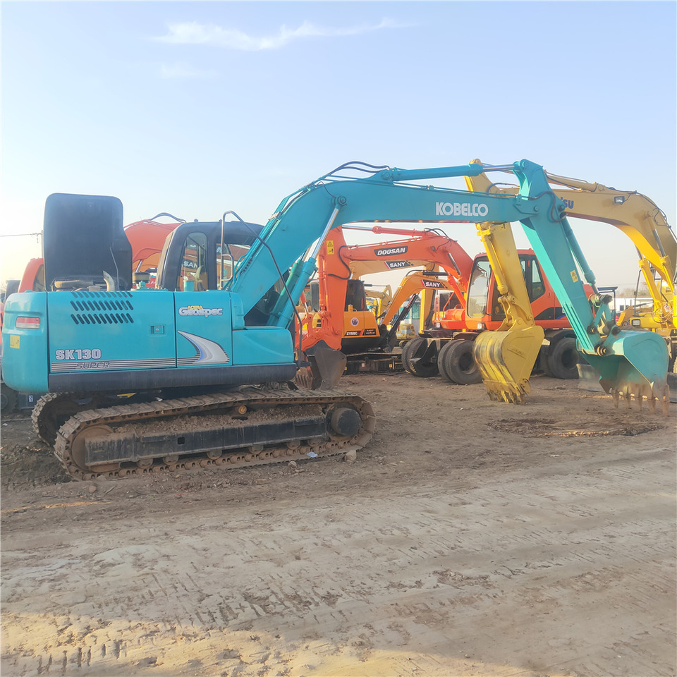 KOBELCO SK130 - Excavadora de cadenas: foto 1 KOBELCO SK130 - Excavadora de cadenas: foto 1
