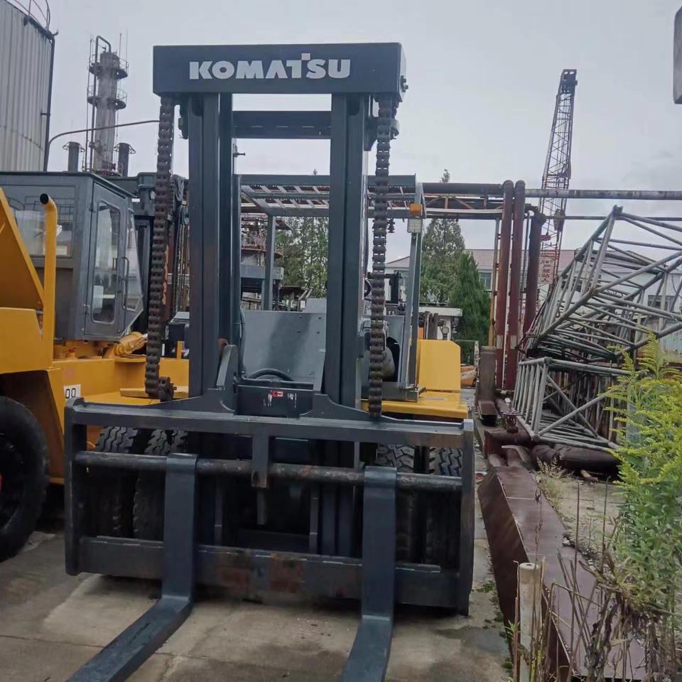 KOMATSU FD150 - Carretilla elevadora diésel: foto 2 KOMATSU FD150 - Carretilla elevadora diésel: foto 2