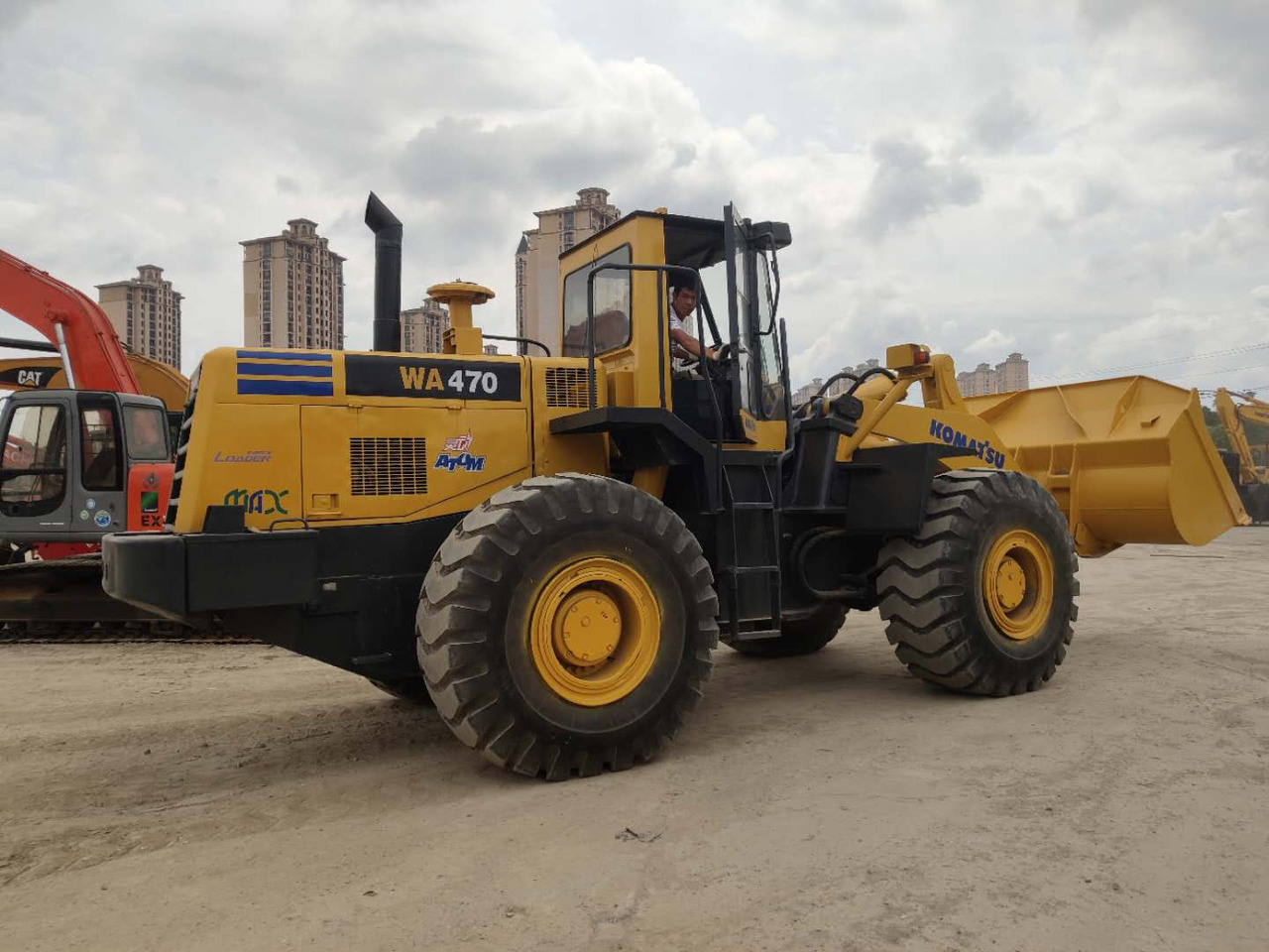 KOMATSU WA470-3 Wheel Loader Click for Discount - Cargadora de ruedas: foto 4 KOMATSU WA470-3 Wheel Loader Click for Discount - Cargadora de ruedas: foto 4