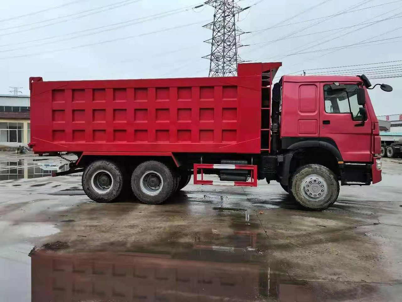 SINOTRUK HOWO 371 6X4 CLICK HERE FOR DISCOUNT - Camión volquete: foto 1 SINOTRUK HOWO 371 6X4 CLICK HERE FOR DISCOUNT - Camión volquete: foto 1