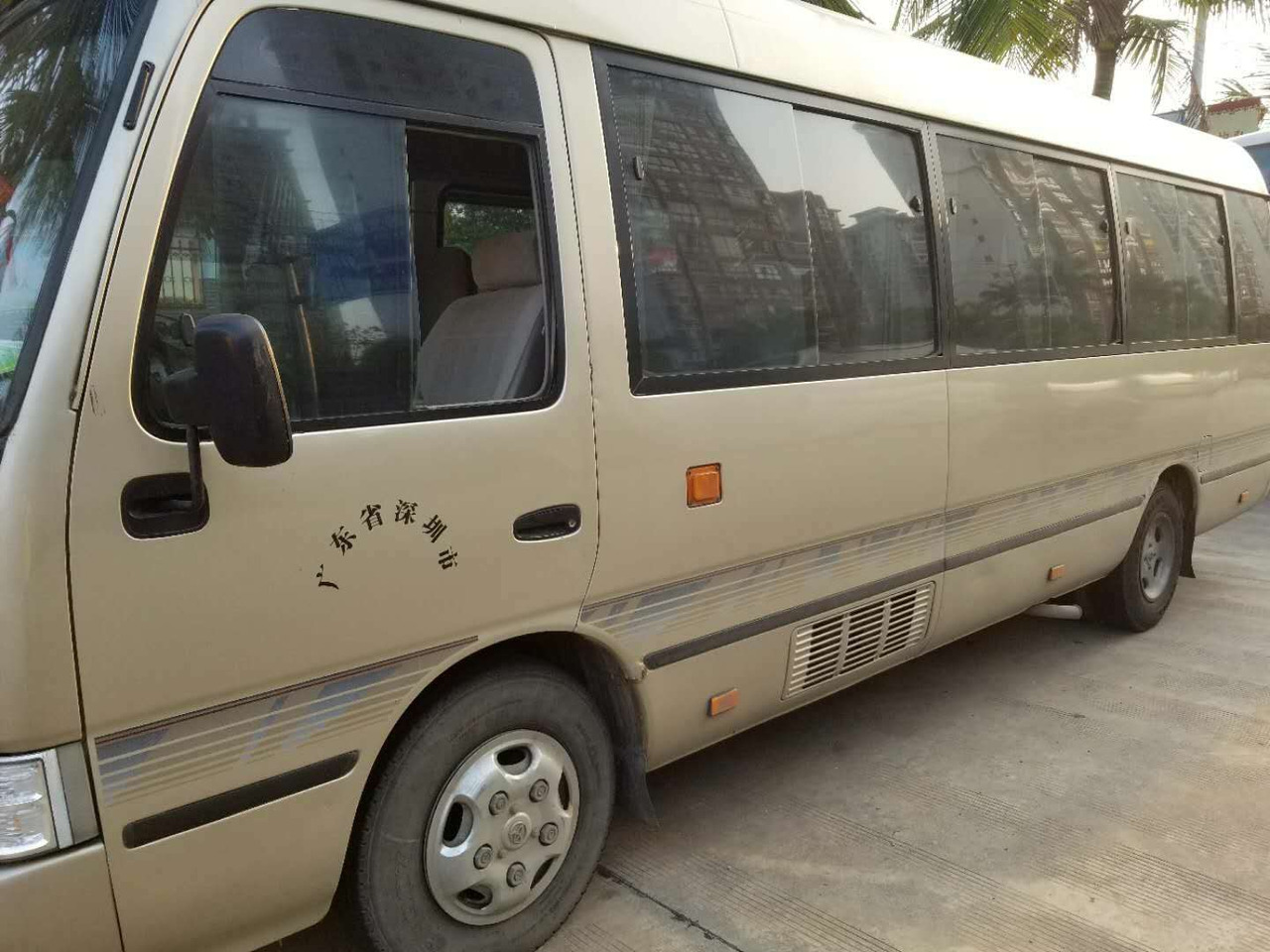 TOYOTA Coaster - Autobús urbano: foto 2 TOYOTA Coaster - Autobús urbano: foto 2