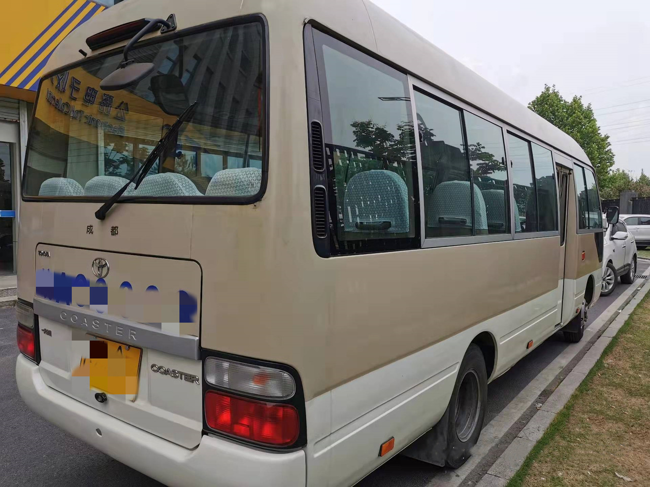 TOYOTA Coaster - Autobús urbano: foto 3 TOYOTA Coaster - Autobús urbano: foto 3