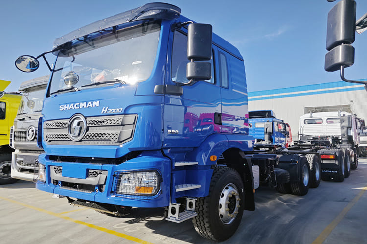 SHACMAN Shacman F3000 Truck Head for Sale in Saudi Arabia - Cabeza tractora: foto 1 SHACMAN Shacman F3000 Truck Head for Sale in Saudi Arabia - Cabeza tractora: foto 1