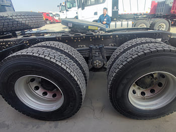 SHACMAN Shacman Trailer Truck for Sale in Sierra Leone - Cabeza tractora: foto 5 SHACMAN Shacman Trailer Truck for Sale in Sierra Leone - Cabeza tractora: foto 5
