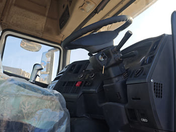 SHACMAN Shacman Truck Tractor Head for Sale in Zambia - Cabeza tractora: foto 4 SHACMAN Shacman Truck Tractor Head for Sale in Zambia - Cabeza tractora: foto 4