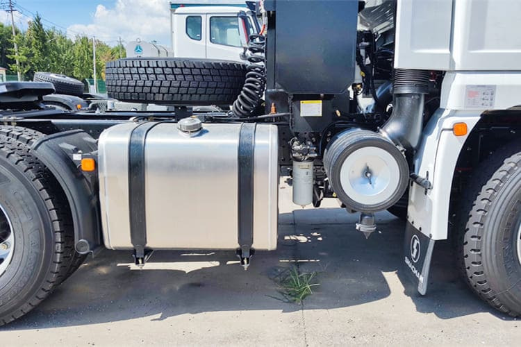 SHACMAN Shacman X3000 Truck Tractor Price for Sale in Jamaica - Cabeza tractora: foto 5 SHACMAN Shacman X3000 Truck Tractor Price for Sale in Jamaica - Cabeza tractora: foto 5