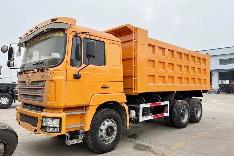 SHACMAN Shacman Cargo Truck for Sale in Kenya - Camión volquete: foto 1 SHACMAN Shacman Cargo Truck for Sale in Kenya - Camión volquete: foto 1