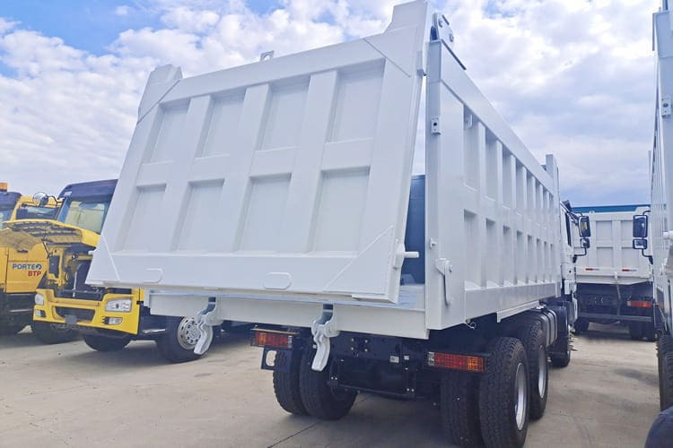 SHACMAN Shacman Trucks for Sale in Ghana - Camión volquete: foto 4 SHACMAN Shacman Trucks for Sale in Ghana - Camión volquete: foto 4