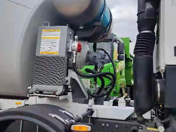 SINOTRUK Concrete Truck for Sale in Mali - Camión hormigonera: foto 4 SINOTRUK Concrete Truck for Sale in Mali - Camión hormigonera: foto 4