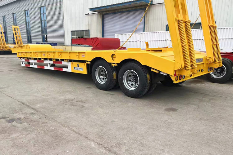 TITAN 2 Axle Low Bed Trailer for Sale in Guyana - Semirremolque góndola rebajadas: foto 4 TITAN 2 Axle Low Bed Trailer for Sale in Guyana - Semirremolque góndola rebajadas: foto 4